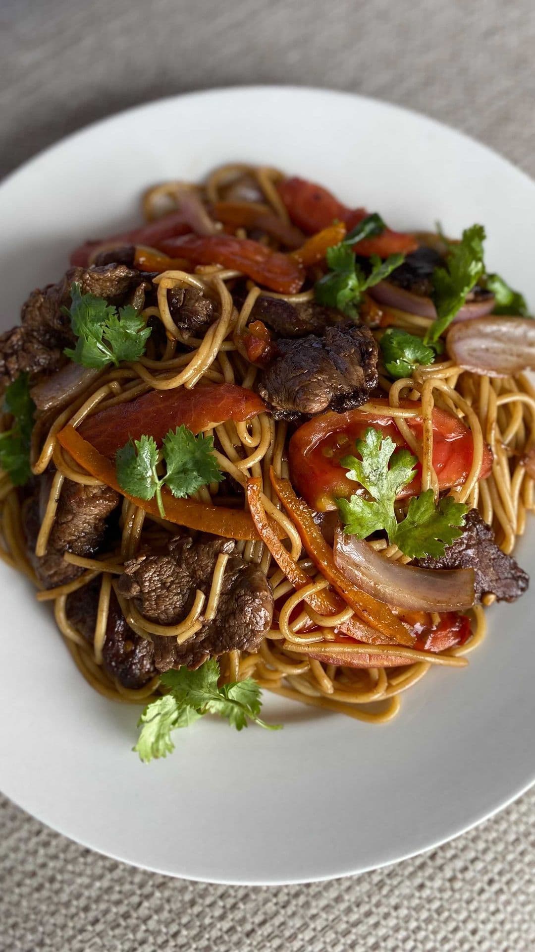 Tallarín Criollo de Carne